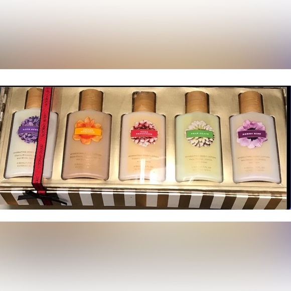 Rare Vintage Victoria’s Secret Love 5 Piece Gift Set Hydrating Body Lotion W/Box - Picture 2 of 4